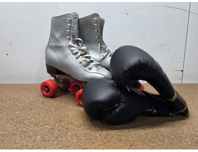 Roller blades and boxing gloves, includes timszyu ...