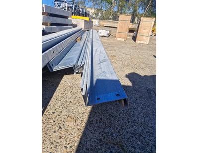 Z Purlins 200mm x 75mm x 1.5mm

3 x 4800mm
4 x 520...