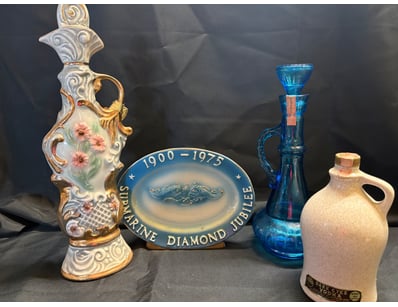 VINTAGE COMMEMORATIVE CERAMICS AND GLASSWARE COLLE...