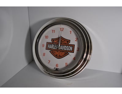 Mancave & Memorabilia (A999) - Lot 802