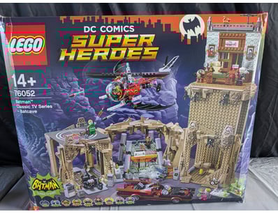 **UNRESERVED** LIFETIME COLLECTION OF LEGO PART... - Lot 114