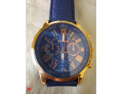 Affordable Watch Market (A1007) - Lot 582