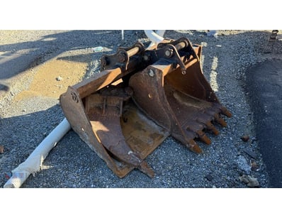 Excavator Attachment Package – Mud Bucket, Digging...