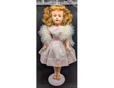 The Curio Collection (A993) - Lot 1028