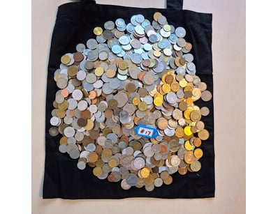 Banknotes & Coins (A985) - Lot 4016