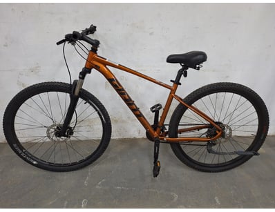 Police Seized Property & Unclaimed Jewellery (A... - Lot 391