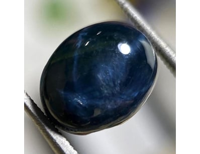 6.50 CARATS NATURAL STAR SAPPHIRE

Stone = Natural...