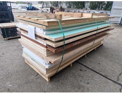 22 x Assorted interior and exterior doors to palle...