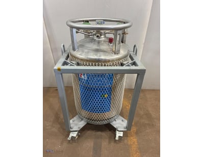 Liquid Oxygen Canister ( EMPTY ) 

Comes with 4 wh...