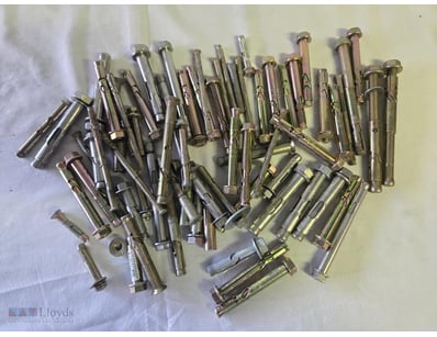 Mix Of Anchor Bolts And Expansion Fasteners Differ...