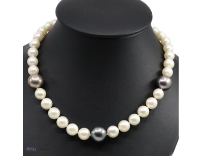 14K WHITE GOLD, BLACK TAHITIAN PEARL, WHITE CULTUR...
