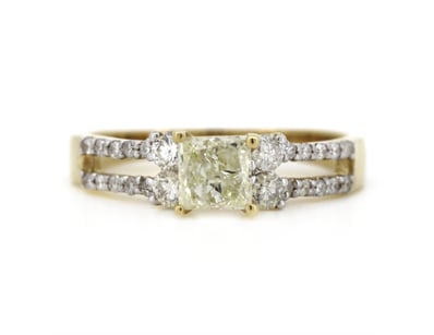 Diamonds Are A Woman's Best Friend (A977) - Lot 1034