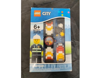 **UNRESERVED** COOKIE'S LIFETIME COLLECTION OF ... - Lot 574