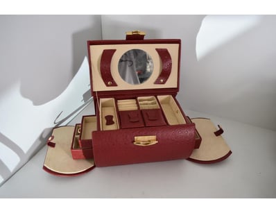 Antique, Vintage & Rugs (A1001) - Lot 1000