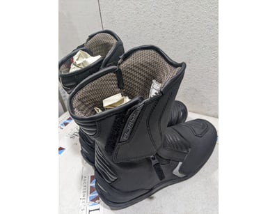 Motorcycle Apparel & Accessories (NSWA981) - Lot 141