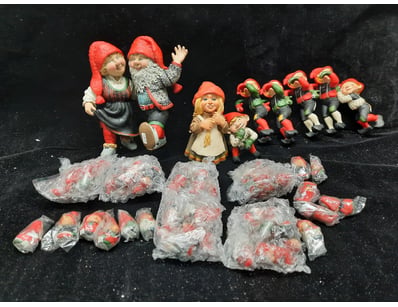 Antiques, Vintage & Interior Treasures (A1008) - Lot 251
