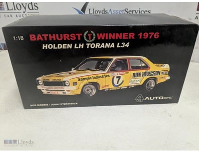 1:18 SCALE MODEL OF THE 1976 BATHURST WINNER, A HO...