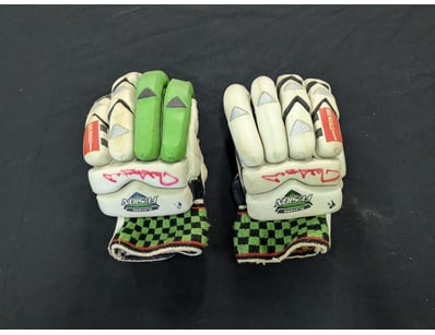 SIGNED MATTHEW HAYDENS FUSION CRICKET BATTING GLOV...