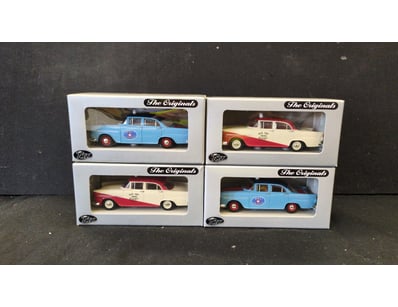3X TRAX THE ORIGINALS MODEL CARS

Item Size: Hei...