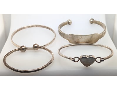 UNRESERVED Affordable Jewellery Valentines Spec... - Lot 401