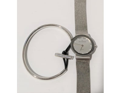 The Curio Collection (A985) - Lot 2505