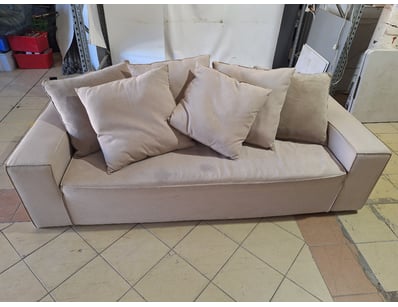 House & Homewares (A91001) - Lot 2100