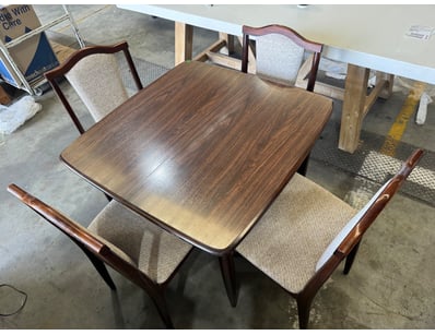 QLD Public Trustee Home & Collectables Clearanc... - Lot 201