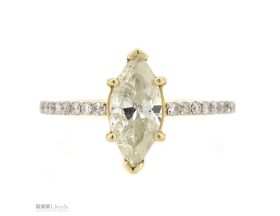 14K YELLOW GOLD AND DIAMOND, CLASSIC RING.      

...