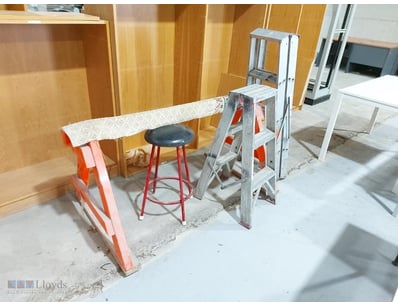 Lot comprising construction/workshop equipment inc...