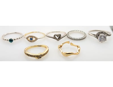 UNRESERVED Airport - Lost Property (A980) - Lot 458