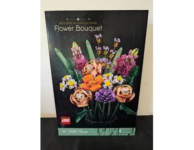 **UNRESERVED** COOKIE'S LIFETIME COLLECTION OF ... - Lot 589