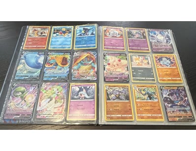 FOLDER OF POKÉMON CARDS INCLUDING VMAX, V, HOLOS &...