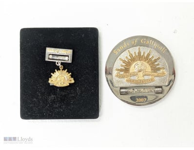 SANDS OF GALLIPOLI MILITARY MEDAL PAIR WITH PRESEN...