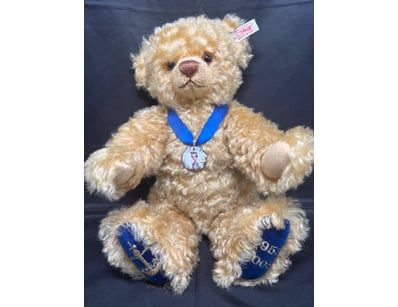 The Curio Collection (A995) - Lot 1154