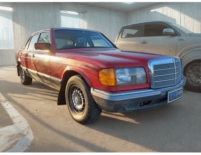<b>1981 Mercedes-Benz 500 SEL - Red - 278,578km - ...