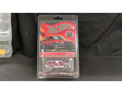 HOT WHEELS RED LINE 1997 GMC TYPHOON DIE-CAST MODE...