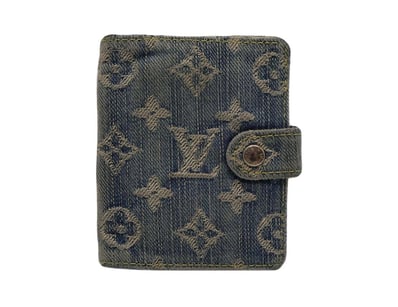 Designer Vault (A1004) - Lot 1051