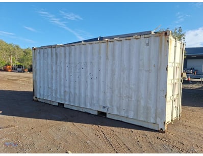 Container 6.0 x 2.4m 

Note: Has a rust hole in ...