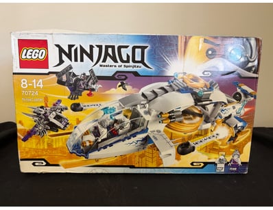 **UNRESERVED** LIFETIME COLLECTION OF LEGO PART... - Lot 600