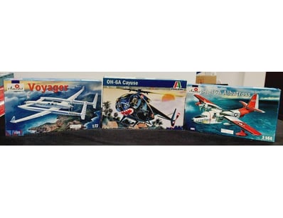 VINTAGE AIRCRAFT MODEL KIT COLLECTION - AMODEL VOY...