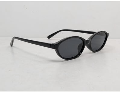 Fashion Retailer Liquidation (ON11611) - Lot 86