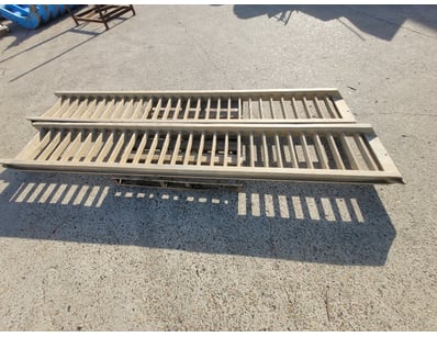 MOSTLY UNRESERVED Machinery & Attachments (ON4400) - Lot 24