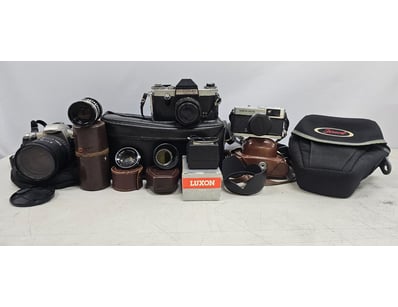 Antiques, Vintage & Interior Treasures (A1006) - Lot 100337