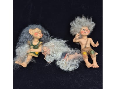 Antiques, Vintage & Interior Treasures (A1008) - Lot 217