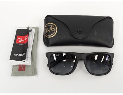 Ray-Ban Justin sunglasses in black with polarized ...