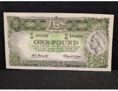 AUSTRALIAN ONE POUND NOTE, COMMONWEALTH OF AUSTRAL...