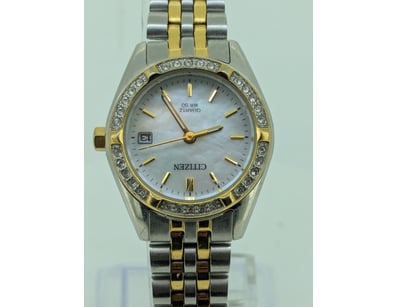 CITIZEN  MOTHER OF PEARL      

DIAL: MOTHER-OF-...