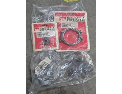 <p><strong>Engine Clamp Kit</strong></p><p>Scott D...