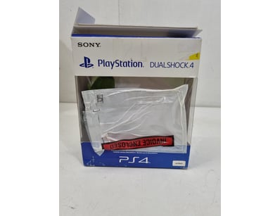 Gadgets, Music & Pastimes (VICA988) - Lot 14