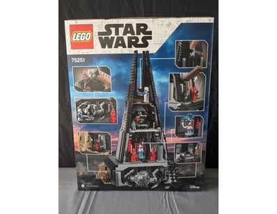 **UNRESERVED** LIFETIME COLLECTION OF LEGO PART... - Lot 123